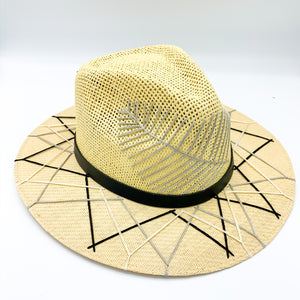 Black and White Feathers Sun Hat