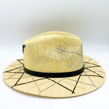 Load image into Gallery viewer, Black and White Feathers Sun Hat